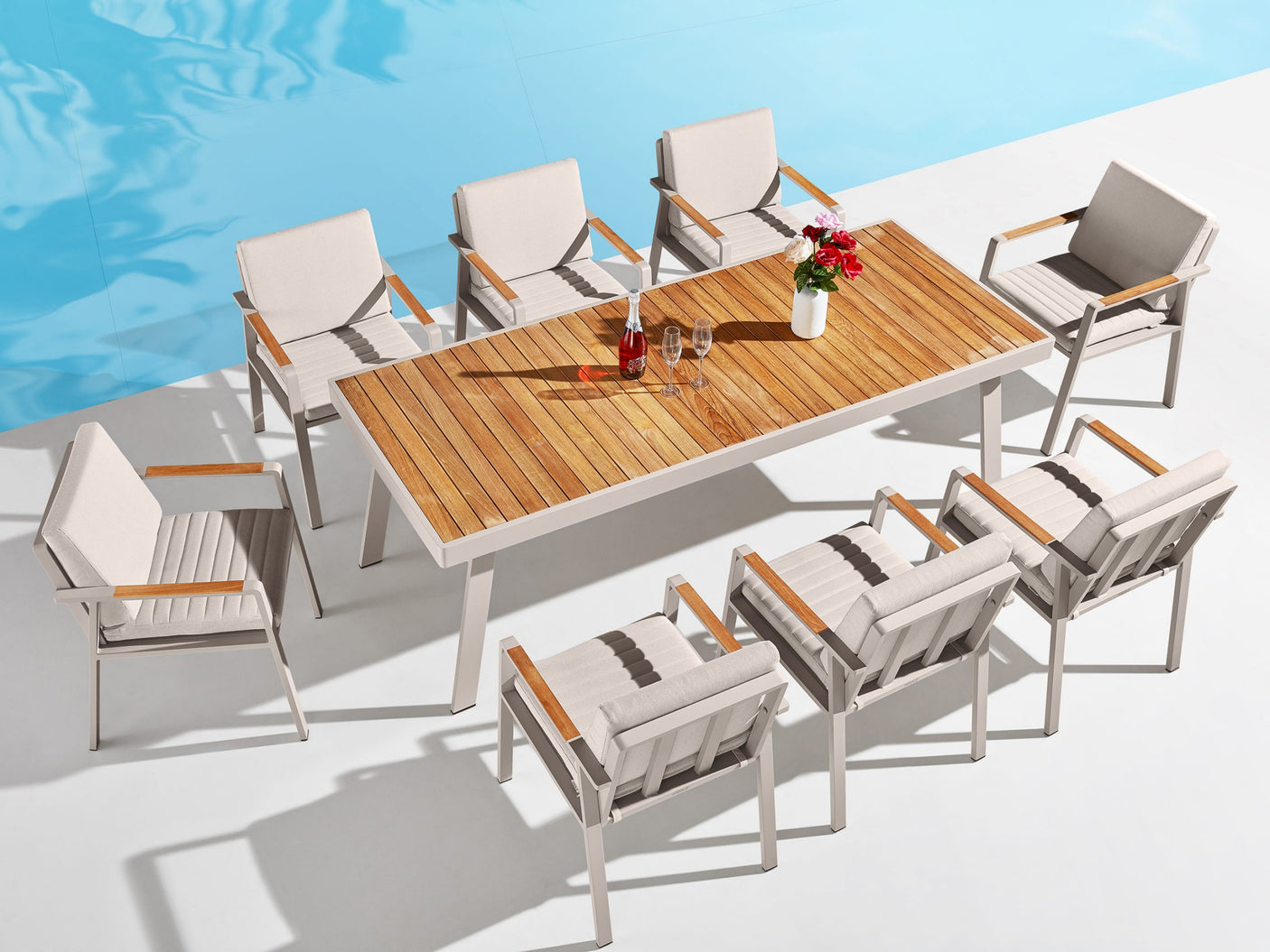 Higold Nofi kerti étkezőszett, 8 személyes- fehér