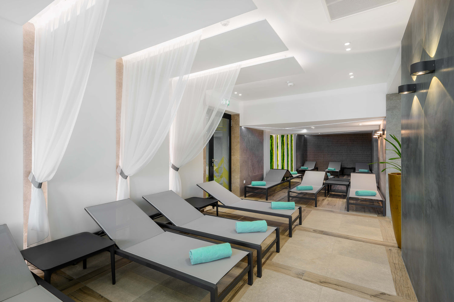 Grattoni 927 napozóágy, antracit