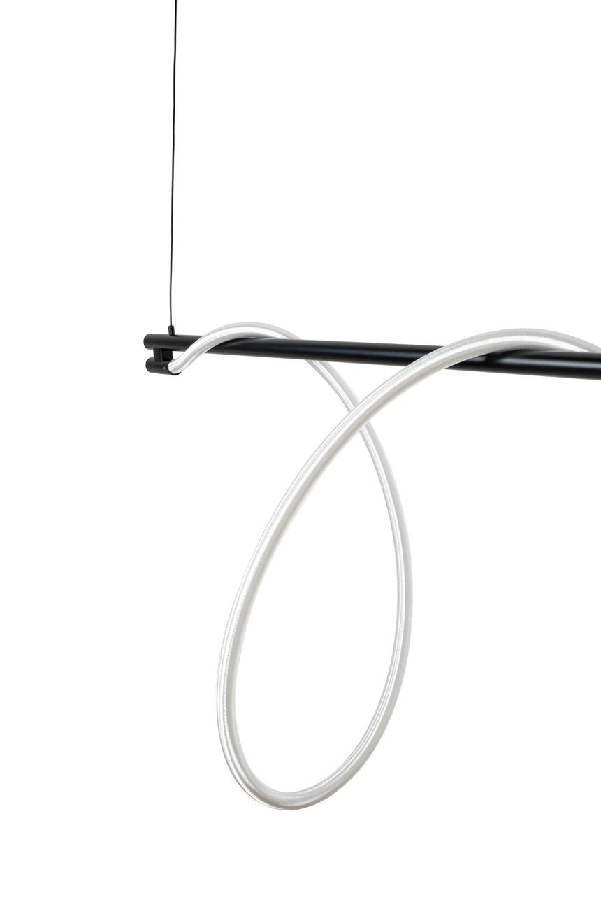 KH Serpiente egyenes csillár fekete színben