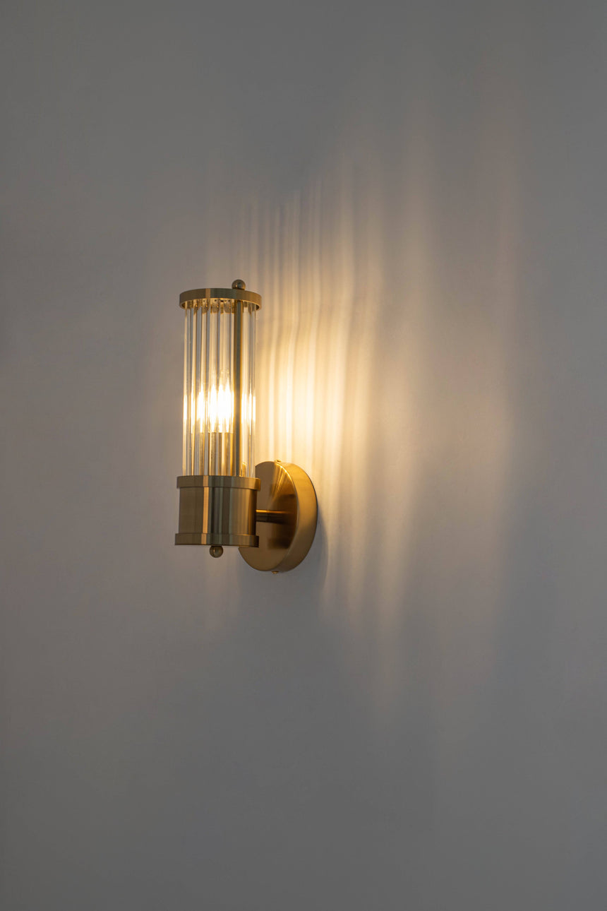 KH Pilar fali lámpa