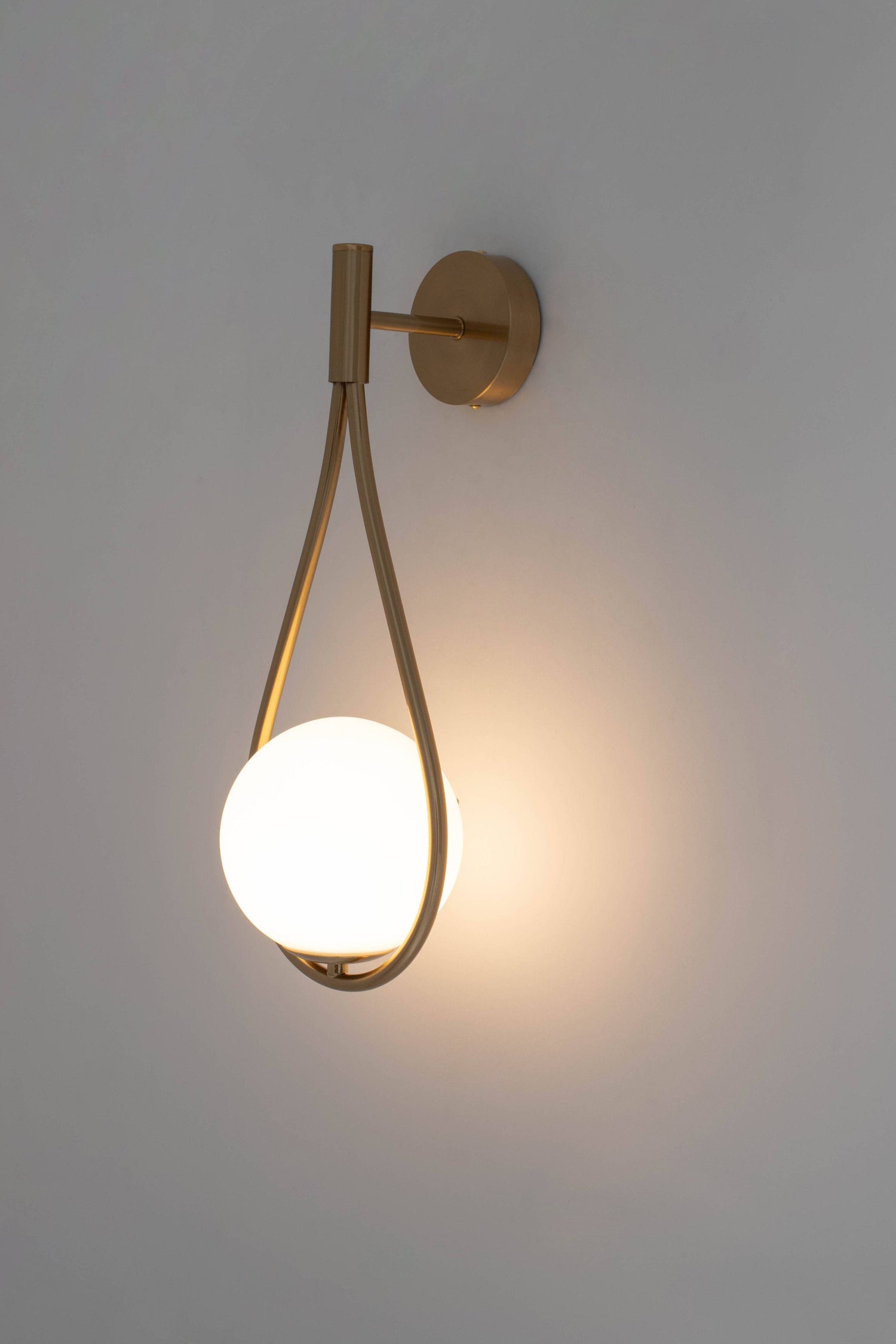 KH Roma fali lámppa