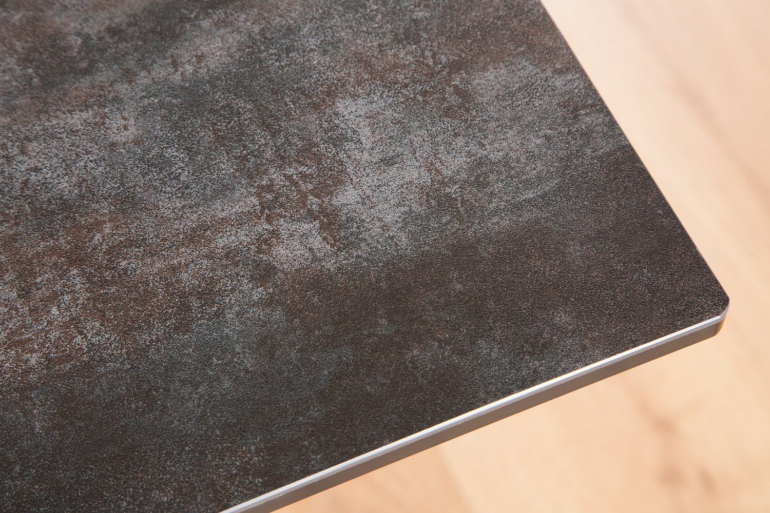 VI Prometheus lava bővíthető étkezőasztal (180-260)